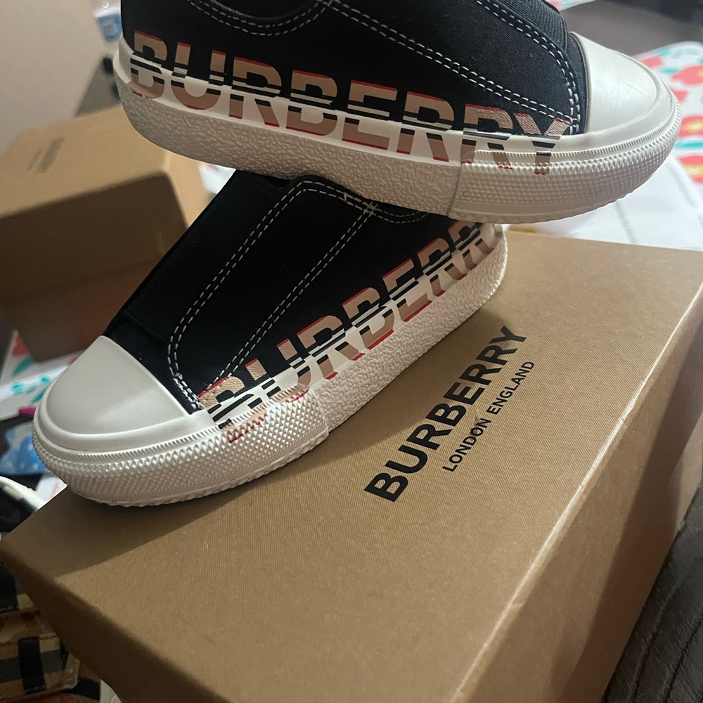 Toddler Burberry sneakers